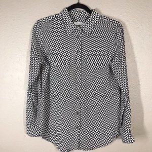 Equipment 100% Silk Black and White Patterned Collared Button Down Top